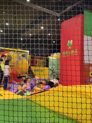 -蹦蹦跳跳(新奥购物中心店)