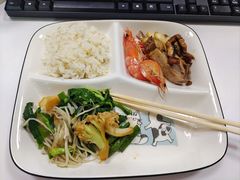 -郭巨人农家食堂(南部商务区店)