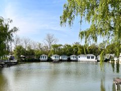 -金庭庄园酒店-停车场