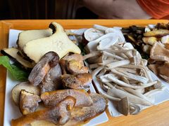 -野菌皇海景野生菌火锅(滨海大道店)
