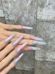 -花岐款式专研健康美甲沙龙