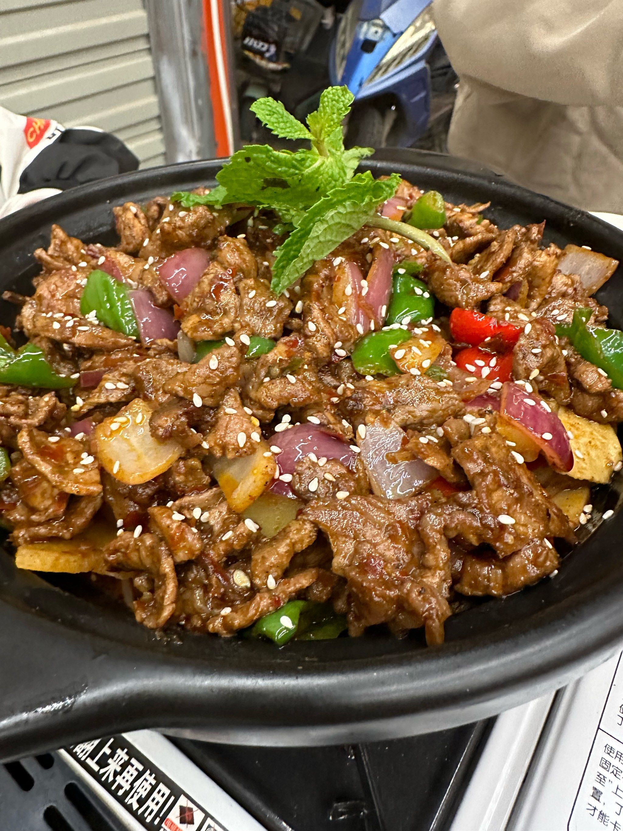 好吃干锅牛肉❗就在万宏夜市❗