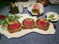 惠灵顿牛排-弦月窗LUNETTE BY AMANDA(复兴路店)