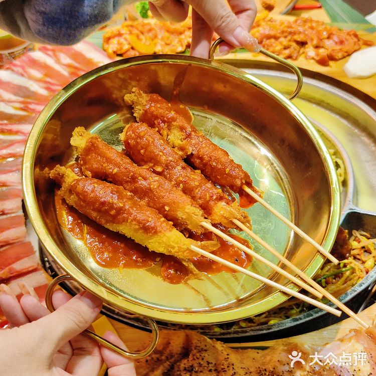 不会还有人没吃过他家的烤肉呼啦圈吧