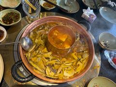 -菌自由丨野生菌火锅特色庭院餐厅(丽江古城店)