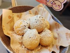 -王府井奥莱棋盘山小镇