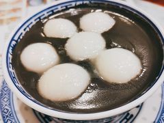 纯手工芝麻糊-广信牛奶甜品世家(台东店)