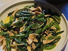 -八府香鸭·啫啫煲(华山路店)