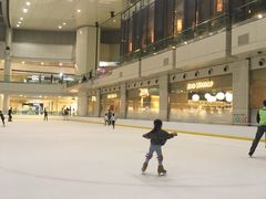 -冰纷万象滑冰场(深圳万象城店)