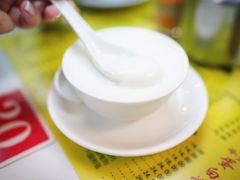 蛋白炖鲜牛奶-澳洲牛奶公司(佐敦店)