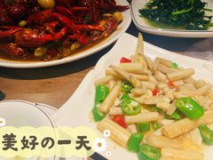 -潜江油焖大虾·小龙虾10年老店(清泉路店)