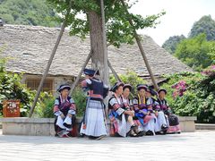 -高荡千年布依古寨旅游景区