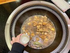 -粘豆包铁锅炖二部(温泉街店)