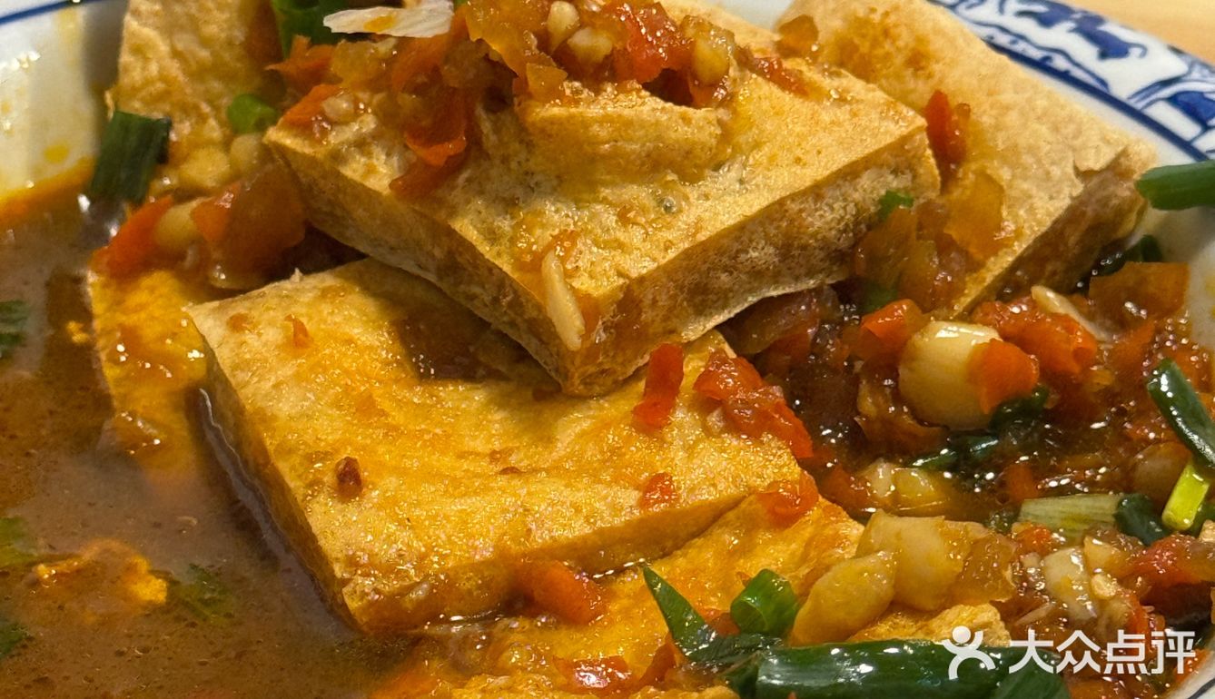 店家的烤牛肉和烤牛筋，非常深得我心[调皮]