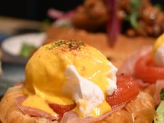 -Common Table · Brunch & Coffee