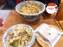 肉夹馍-陇上秦轩biangbiang面(萧山万象汇店)