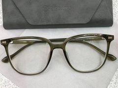-爱视眸Eyeblling眼镜·依视路·蔡司镜片折扣店(百联南方商城购物中心)