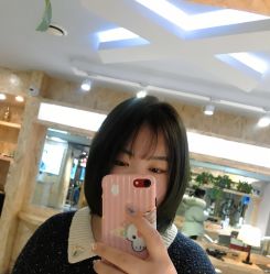 -构想时尚发型会所