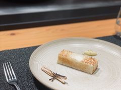 烟熏稻香手工黄油面包-香樟花园法式铁板烧(恒隆广场店)