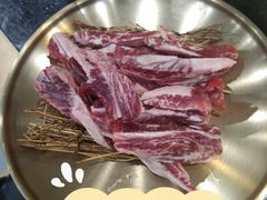 -臻牛烤肉
