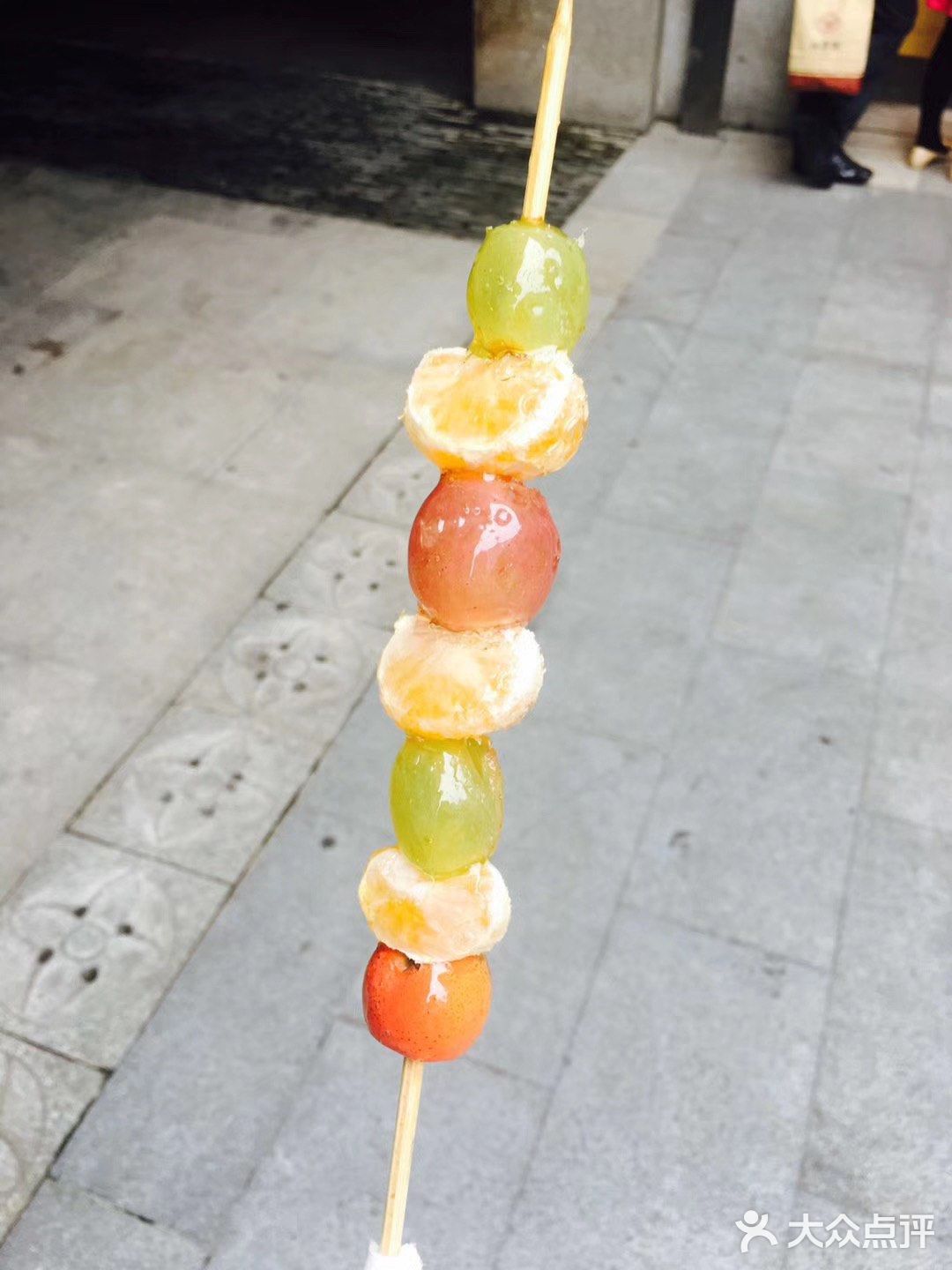 走在里面就觉得是个很不错的地方，随便买了点吃的