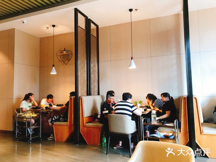 七欣天(上海淮海路新尚广场店)大堂图片