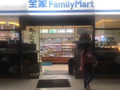 -全家便利店(沪太路三店)