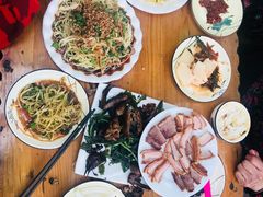 -四方小吃·白族庭院餐厅