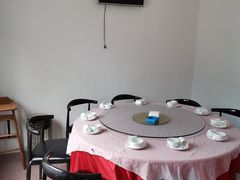 包厢-东北菜冰城一家人