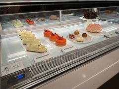 -潮一不贰·法式甜品·生日蛋糕·西式简餐(外滩店)