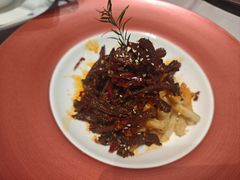 -红鼎豆捞·非遗鲍皇汤火锅(宝丰路店)