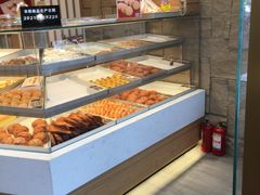 面包甜点陈列柜-珍糕兴(三林店)