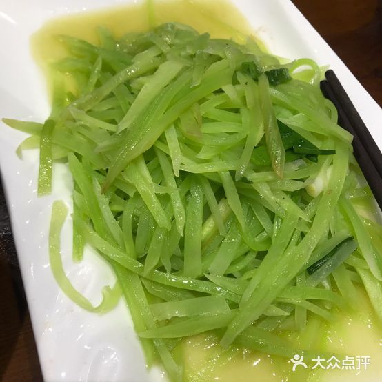 龙腾特色湘潭菜(鑫浩源商业街店)