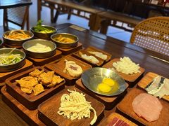 -银米·云南传统过桥米线(双廊黑金冠店)