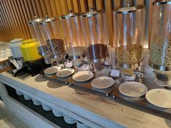 -万荟轩海鲜·粤式点心自助餐厅(蓝海风万怡酒店)