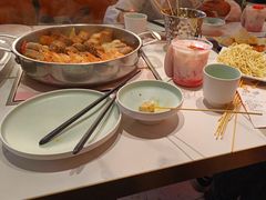 -黄记煌三汁焖锅(新佳丽江汉路店)