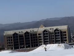 -鳌山滑雪度假区