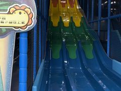 -蓝精灵乐园·世茂精灵之城主题乐园