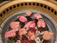 -山川小町·极番烧肉(新地假日广场店)