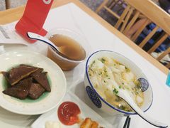 -财兜兜大黄山小馄饨