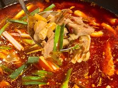 -李双猪·小龙虾·烧烤·羊肉煲(乐山店)