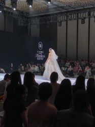 -Renee芮亦婚纱(原丽莎)