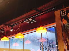 大堂-鲜入围煮花胶鸡海鲜火锅