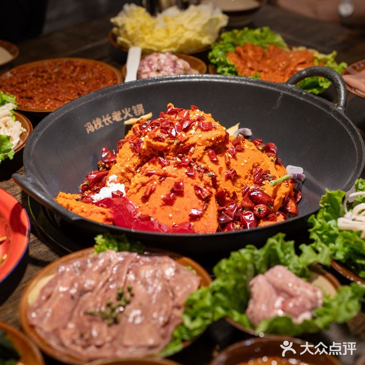 三两下就烫熟,脆脆嫩嫩,非常新鲜!麻辣小郡肝