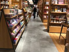 -百新书局(尚悦湾店)