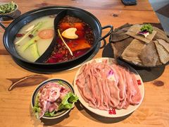 -胖三嬢·呱呱老火锅(北京总店)