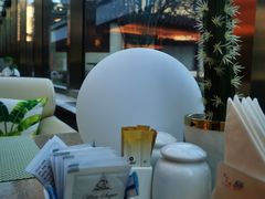 -亮马河饭店翠雅咖啡厅