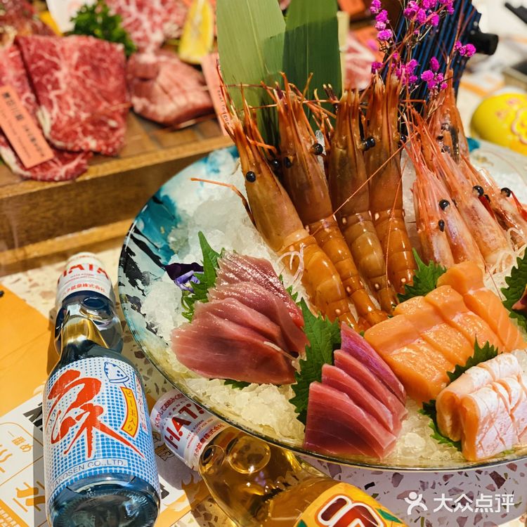 人均100+就可以和牛海鲜自由这还不冲?