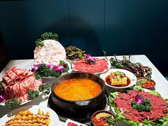 -贵府酸汤牛肉火锅·贵州老字号(飞山街店)