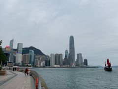 -香港回归祖国纪念碑